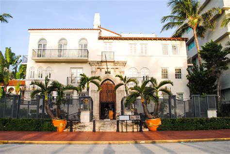 versace villa miami leiche|villa casa casuarina Miami beach.